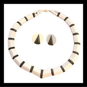 1980’s Vintage Black and White Colorblock Necklace & Earring Set,Collar Necklace